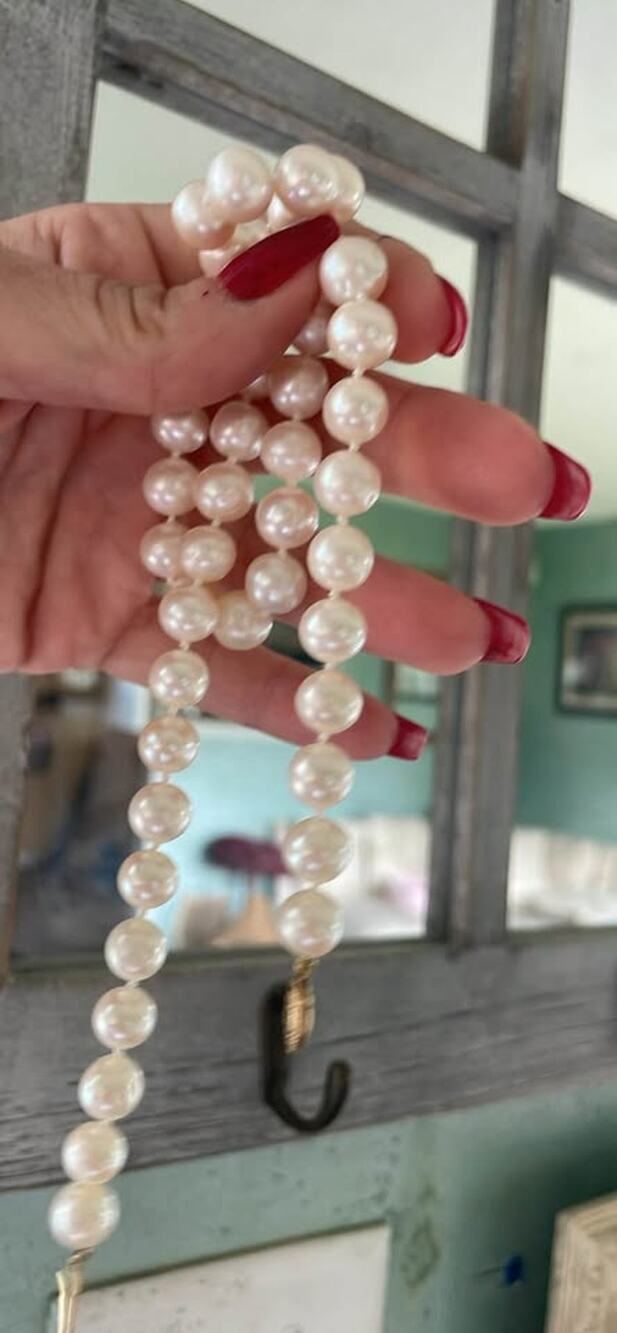 Freshwater pearls necklace 14 K